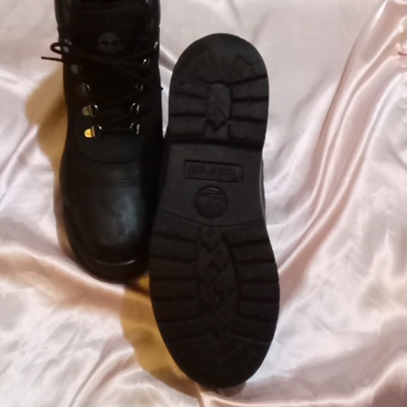 Good used timberland boots size 10 mens - Picture 3 of 8